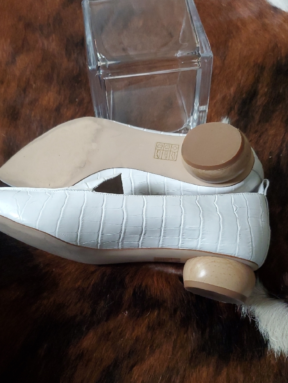 Jeffrey Campbell White Croc-Embossed Pointed Loafers - Picture 4 of 5